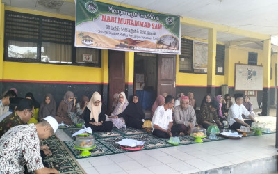 Pelaksanaan Peringatan Isra' dan Mi'raj di SMAN 1 Konsel Berlangsung Khidmat